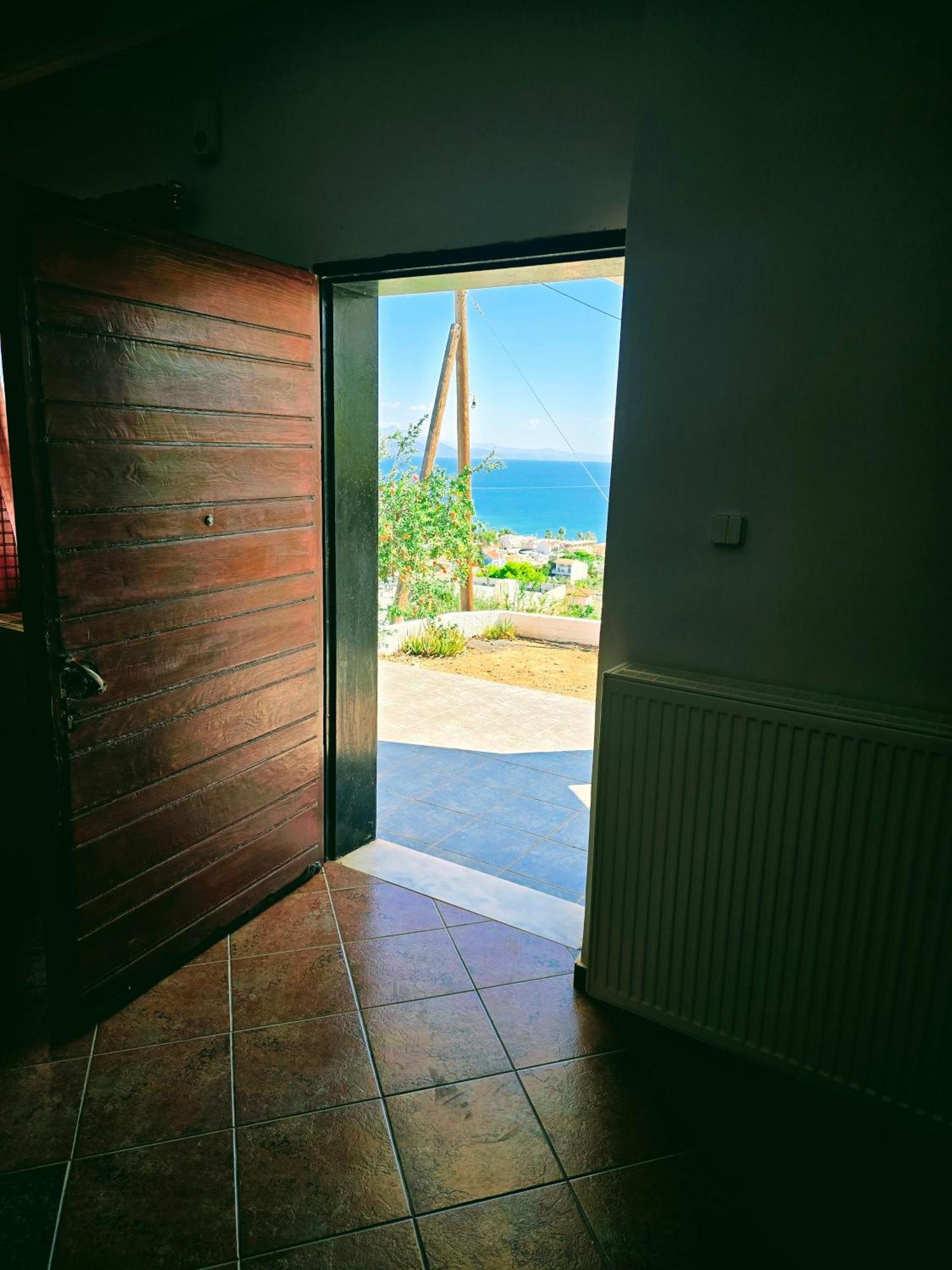 House Anatoli, Big Veranda With View, 11 Km To Airport Holiday home Artemida (Attica)